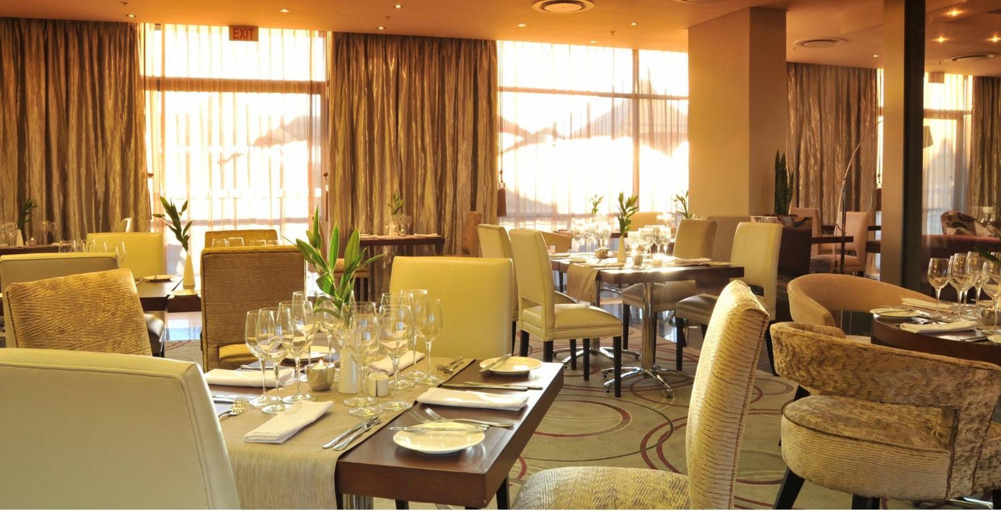 Holiday Inn Johannesburg-Rosebank By Ihg Exterior foto
