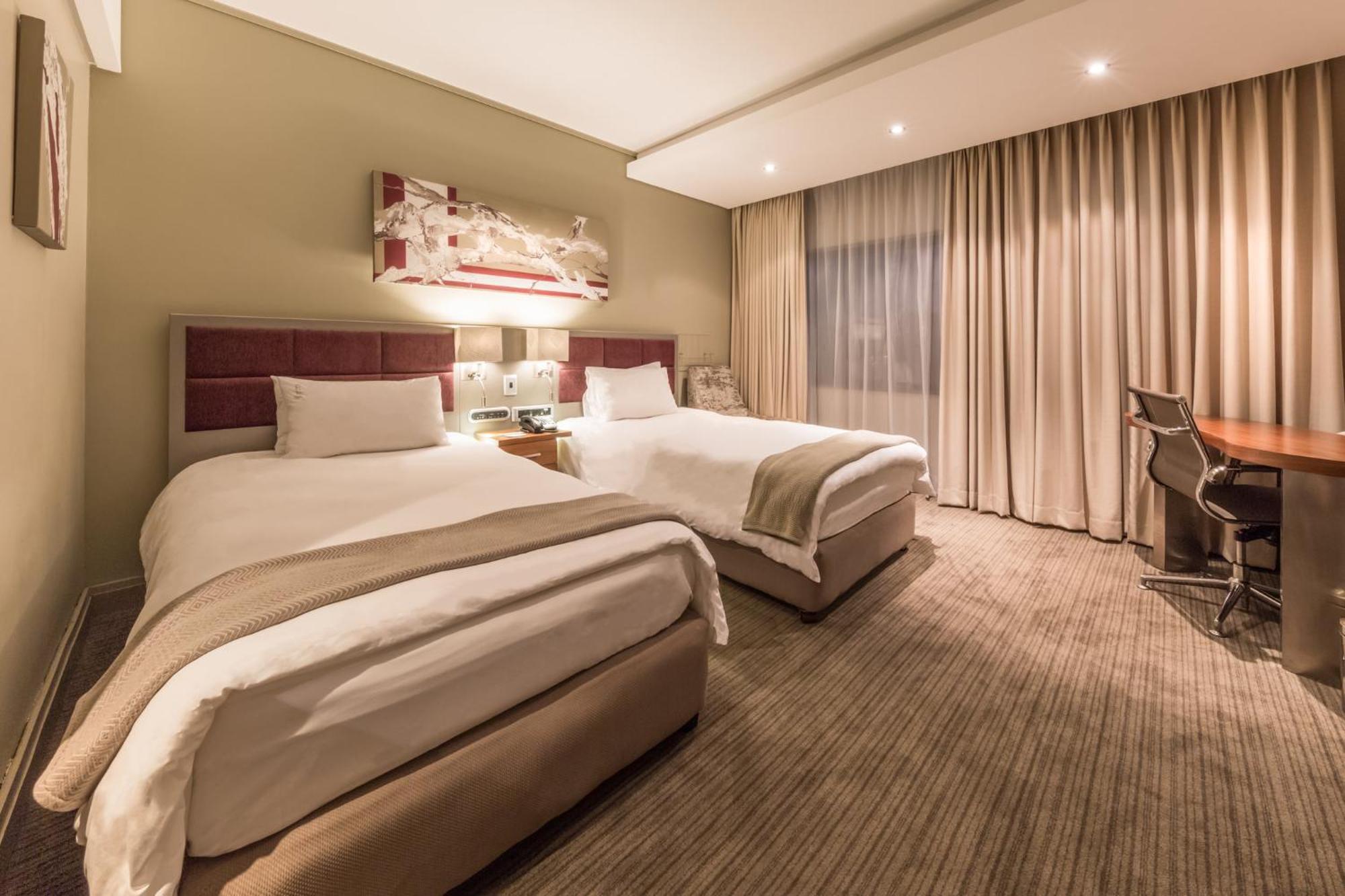 Holiday Inn Johannesburg-Rosebank By Ihg Exterior foto