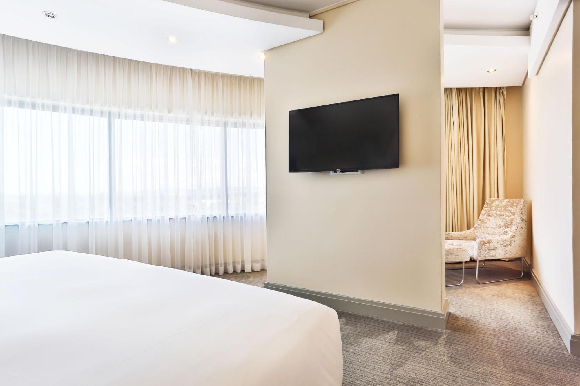 Holiday Inn Johannesburg-Rosebank By Ihg Exterior foto